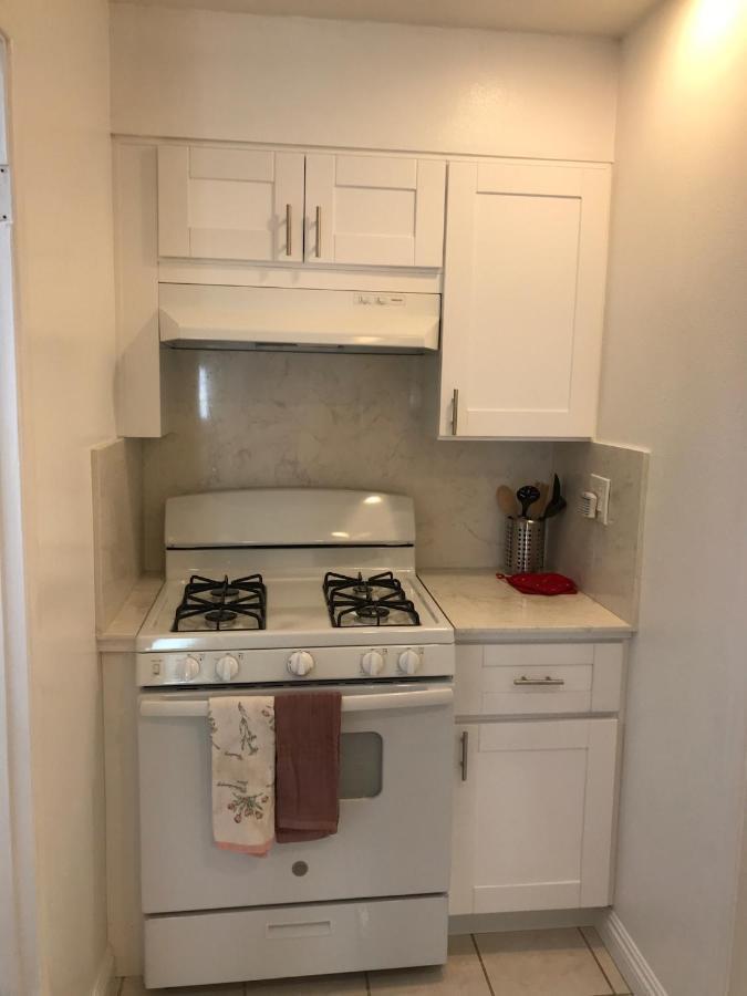 Ferienhaus 3 Bedrooms Guest House, Pacific Beach, Sea World, Downtown,& 3 Bus Lines-3 *